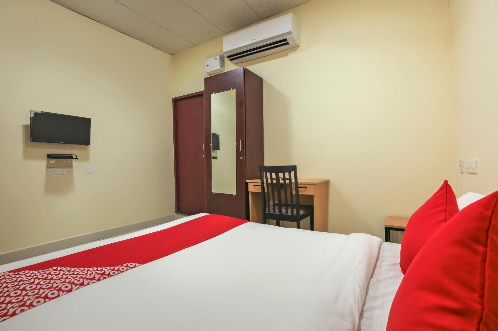 Hotel O Om Sakthi Hotel Пондичерри Экстерьер фото